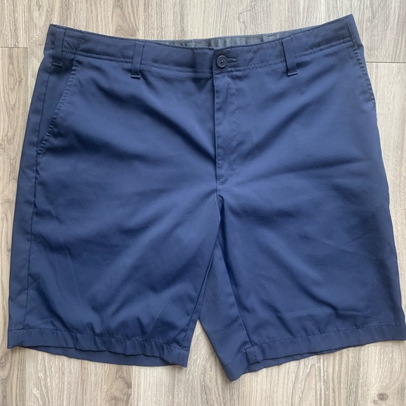 Men’s PGA Superstore Golf Shorts 38” - Picture 1 of 3